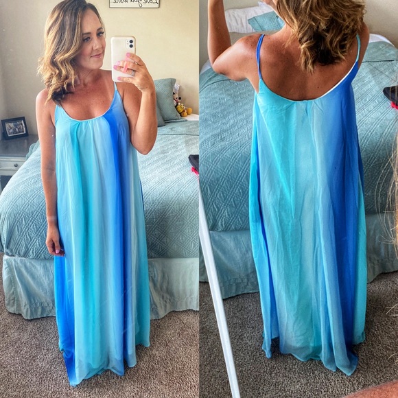 Dresses & Skirts - Ombré Maxi Dress